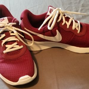 Womens Nike Tennis Shoes